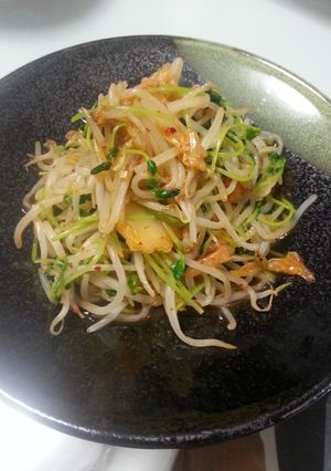 もやしと豆苗のキムチ炒め♡-レシピのメイン写真