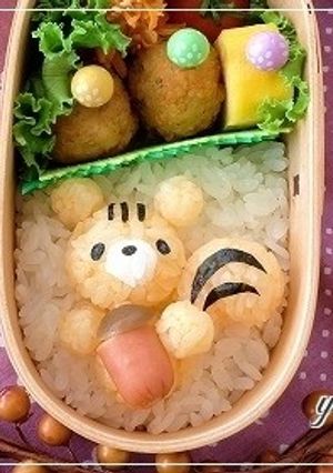 キャラ弁♡どんぐりを持ったりすくん♡-レシピのメイン写真