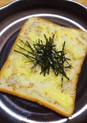 金ごまチーズトースト-レシピのメイン写真