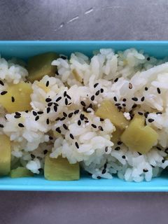 さつま芋ご飯(さつま芋の混ぜご飯)-レシピのメイン写真