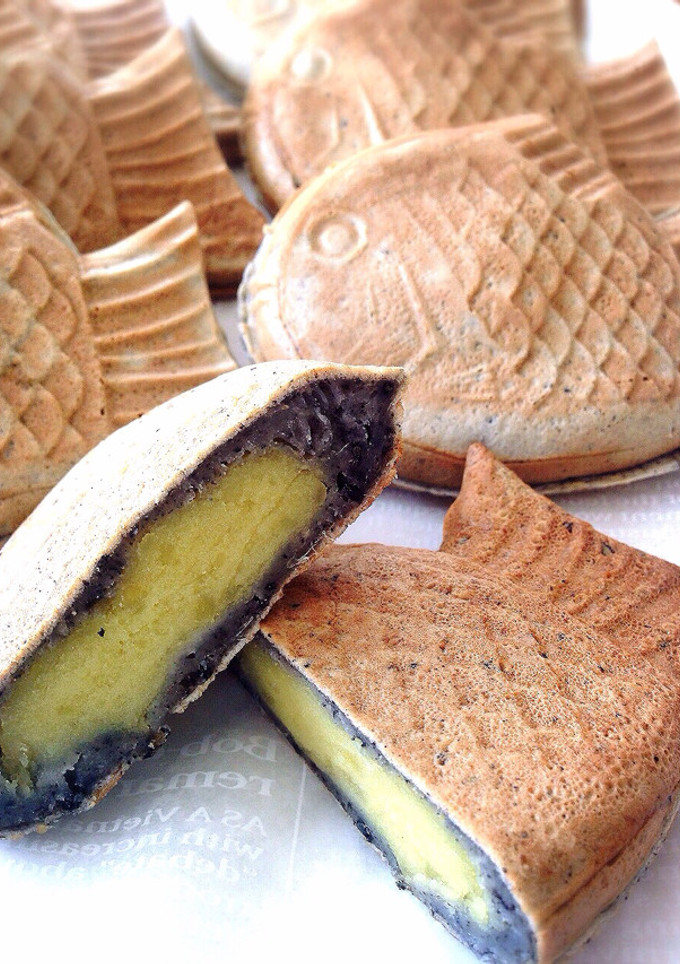 ゴマが香ばしい☆さつまいも餡のたい焼き-レシピのメイン写真