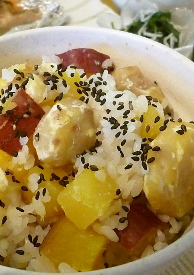 秋の食卓♪栗とさつま芋の炊き込みご飯-レシピのメイン写真