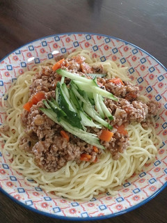丸ちゃん焼きそばのジャージャー麺-レシピのメイン写真