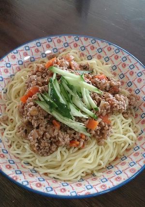 丸ちゃん焼きそばのジャージャー麺-レシピのメイン写真