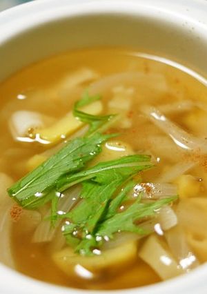 栗入りコンソメスープシナモン風味-レシピのメイン写真