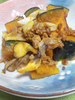 ☆かぼちゃと豚挽き肉と舞茸の甘辛炒め☆-レシピのメイン写真