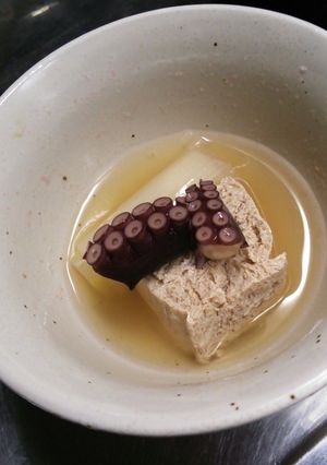 手作り高野豆腐で味の染みた温かい煮物-レシピのメイン写真