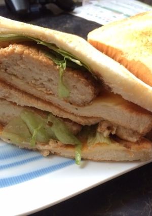 簡単リメイク！豆腐ハンバーグサンド-レシピのメイン写真