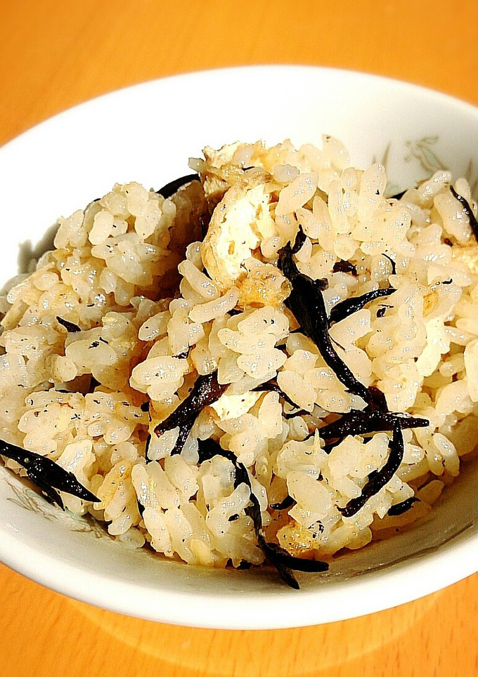 新生姜とひじきの炊き込みご飯-レシピのメイン写真
