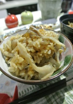 ダシが決め手。簡単すぎる舞茸ご飯-レシピのメイン写真