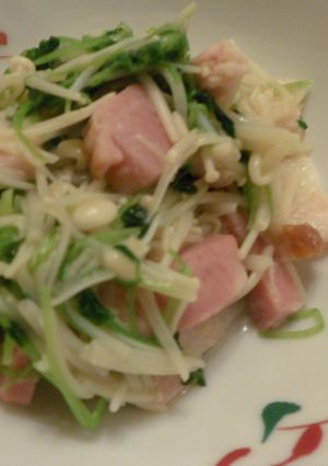 豆苗・ベーコン・エノキの炒め物-レシピのメイン写真