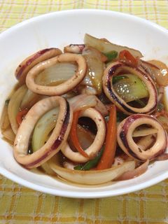 簡単!イカと野菜の生姜炒め-レシピのメイン写真