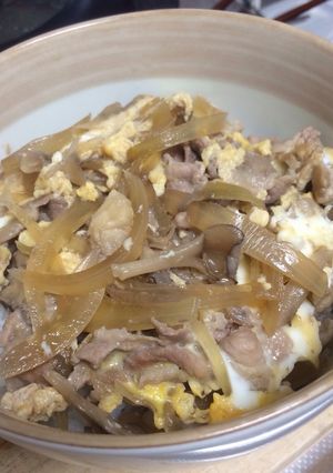 簡単すぎる☆豚玉丼-レシピのメイン写真