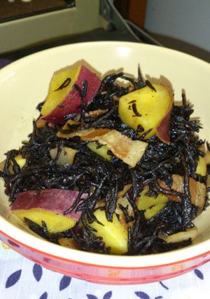 さつまいもとひじきの煮物-レシピのメイン写真