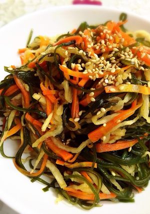 コスト百円!切干大根、昆布、人参炒め-レシピのメイン写真