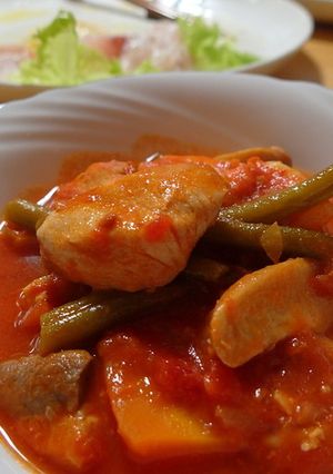 地中海風シーフードと野菜のトマト煮込み-レシピのメイン写真