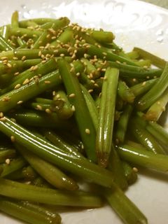 やみつきの食感♡サツマ芋の茎の炒め物-レシピのメイン写真