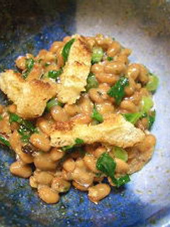 焼き油揚げと大根葉の納豆和え-レシピのメイン写真