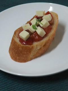 トマトとチーズのカナッペ-レシピのメイン写真
