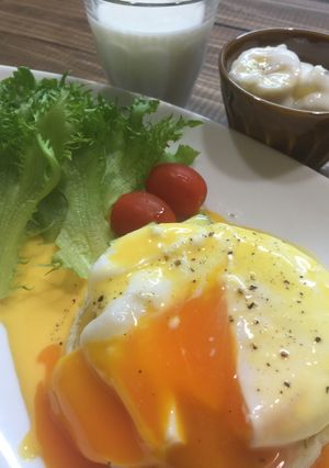 エッグベネディクト-レシピのメイン写真