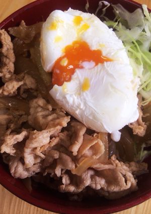 生姜焼き風簡単豚丼。ランチにも夕食にも♪-レシピのメイン写真