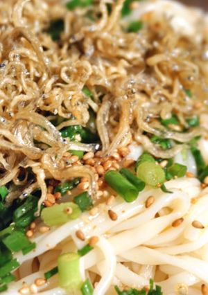 簡単！カリカリ☆揚げじゃこ&ネギ素麺-レシピのメイン写真