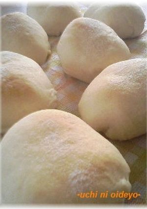 手捏ねパン♪ヨーグルトクリーム白パン-レシピのメイン写真