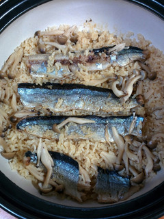土鍋で!秋刀魚の炊き込みご飯-レシピのメイン写真
