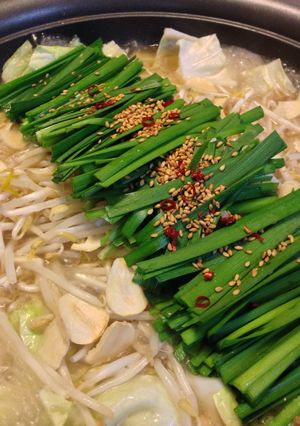 家庭で簡単に本場の味！博多風 醤油もつ鍋-レシピのメイン写真