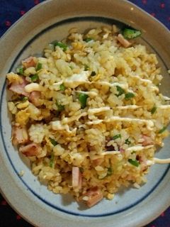 夜食に作った☆シンプルチャーハン-レシピのメイン写真