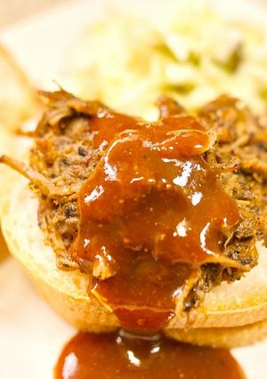 煮込んで作るBBQプルドポーク・サンド-レシピのメイン写真