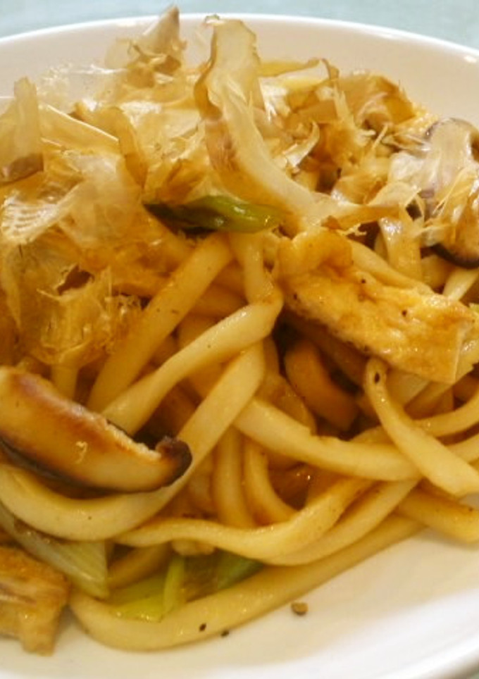 ササッとバターしょうゆの焼きうどん-レシピのメイン写真