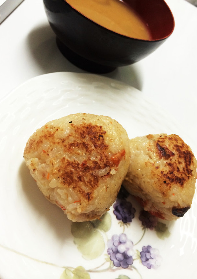 炊き込みご飯を簡単リメイク！焼おにぎり-レシピのメイン写真
