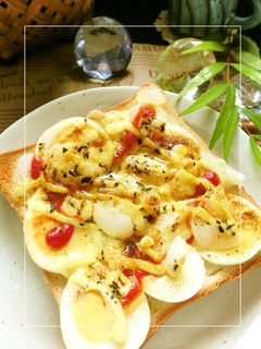 茹で卵のお手軽バジルカレートースト-レシピのメイン写真
