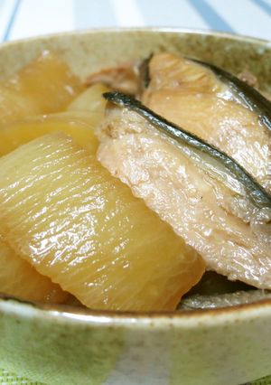 コク旨‼艶やか濃厚ぶりアラ大根-レシピのメイン写真