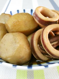 もっちり里芋とイカの煮物-レシピのメイン写真