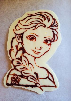 エルサ❁誕生日のキャラチョコプレート♪-レシピのメイン写真