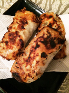 餃子の余り餡 大葉で爽やかリメイク春巻き-レシピのメイン写真