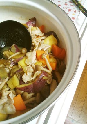 さつまいもの秋の味覚肉じゃが-レシピのメイン写真
