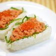 鮭とイクラの親子デコレーションおにぎり