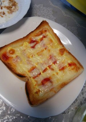 ピザ風オリーブトースト-レシピのメイン写真