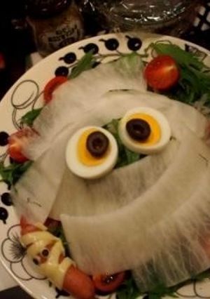 ハロウィン持ち寄り簡単ミイラサラダ-レシピのメイン写真