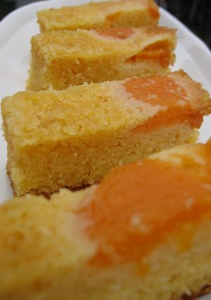 混ぜるだけ♪　甘酸っぱいあんずケーキ-レシピのメイン写真
