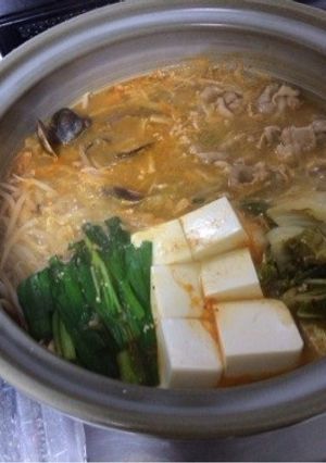 冬の定番☆キムチ鍋(∩´∀｀)∩-レシピのメイン写真