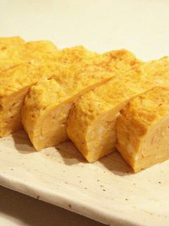 だし汁たっぷり♪簡単美味しいだし巻き卵-レシピのメイン写真