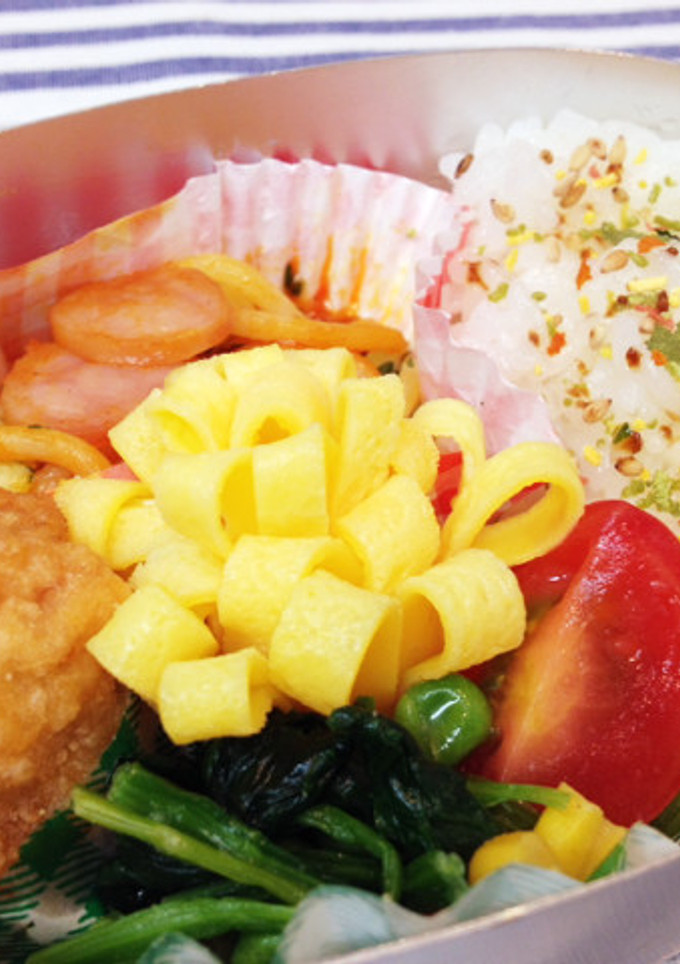 お弁当に♪失敗しないお花の卵焼き-レシピのメイン写真