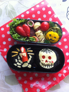 ハロウィン弁当 スカルおにぎり-レシピのメイン写真