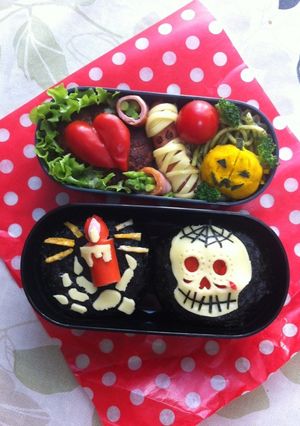 ハロウィン弁当 スカルおにぎり-レシピのメイン写真