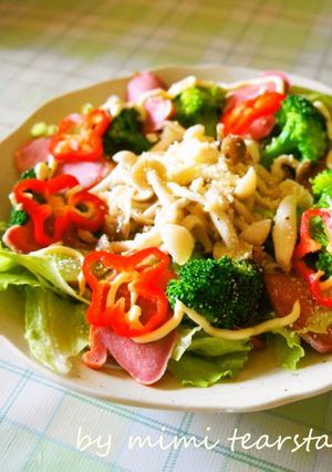 キノコと彩り野菜のマヨチーズサラダ-レシピのメイン写真