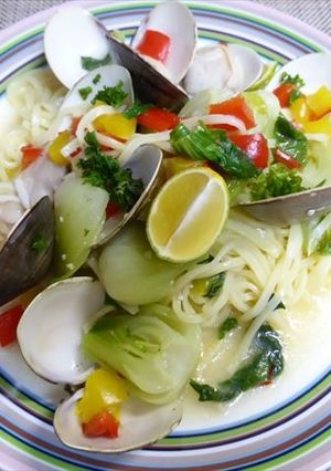ストウブではまぐりと青梗菜のパスタ-レシピのメイン写真